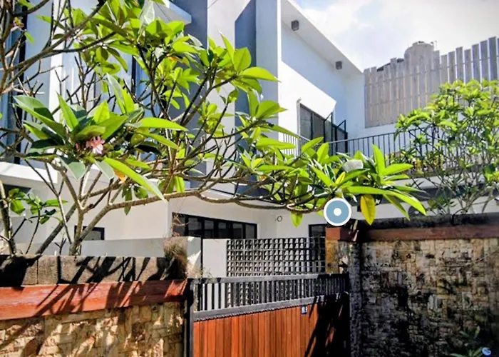 3br Near With Parking Area *